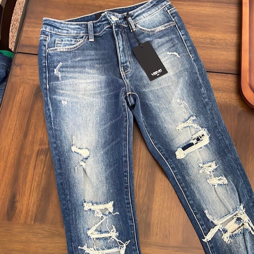 NWT Vervet Midrise Destroyed Skinny Jean • Size 28 • VICI